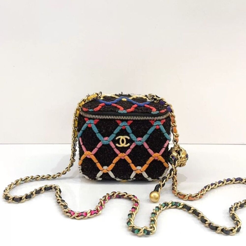 Chanel Women Pre-Loved Bag Very Good Condition